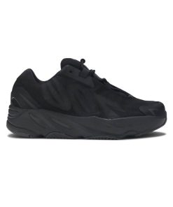 YEEZY BOOST 700 MNVN KIDS TRIPLE BLACK