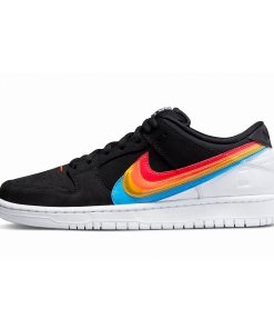 NIKE SB DUNK LOW Polaroid