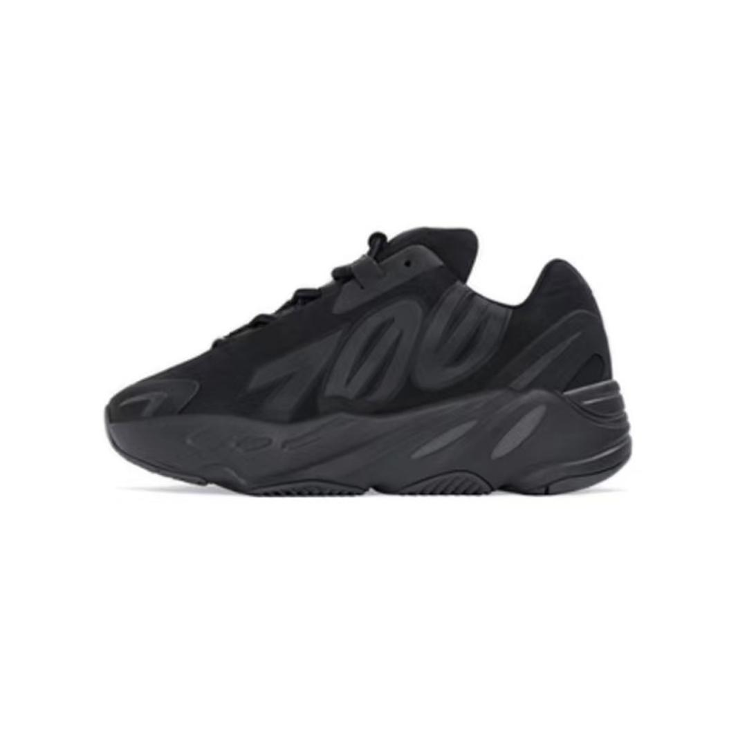 YEEZY BOOST 700 MNVN KIDS TRIPLE BLACK