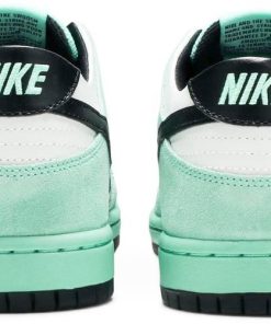 Nike SB Dunk Low Sea Crystal