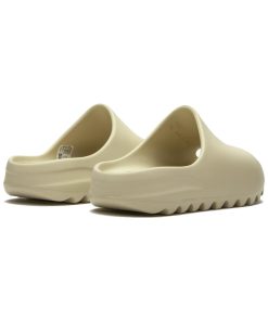 YEEZY SLIDES KIDS BONE