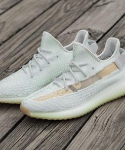 Yeezy 350 Boost V2 Hyperspace