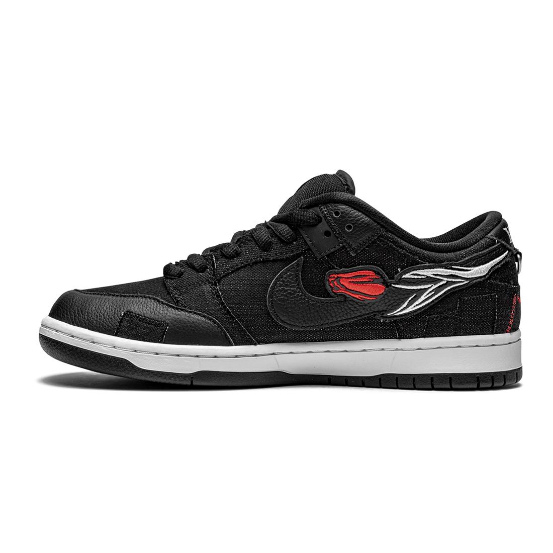 NIKE SB DUNK LOW Wasted Youth