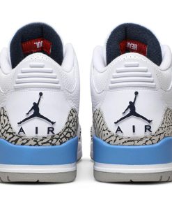 Air Jordan 3 Retro UNC