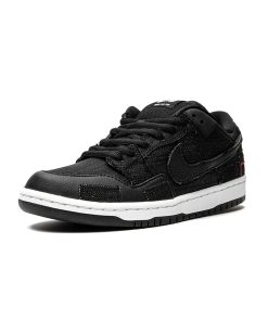 NIKE SB DUNK LOW Wasted Youth