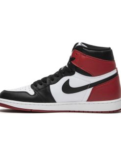 Air Jordan 1 Retro High OG ‘Black Toe’ 2016