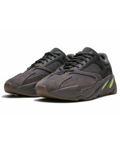 Yeezy  Boost 700 Mauve