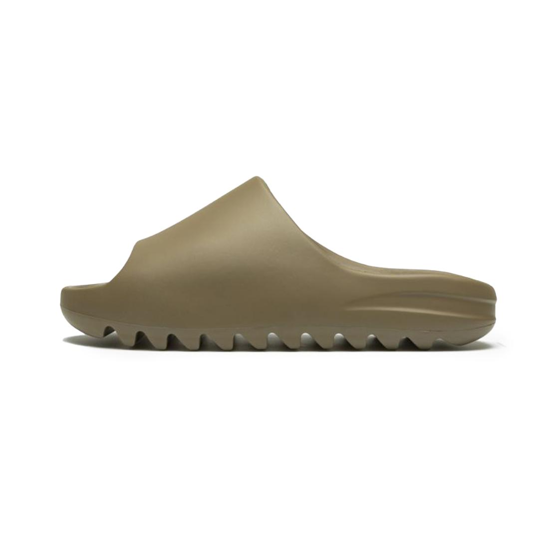 Yeezy Slide “Earth Brown”