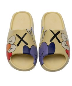 Yeezy Slides ‘Desert Sand’ Cartoon