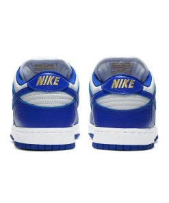 Nike SB Dunk Low Supreme Stars Hyper Blue