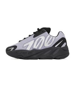 YEEZY BOOST 700 MNVN KIDS GEODE